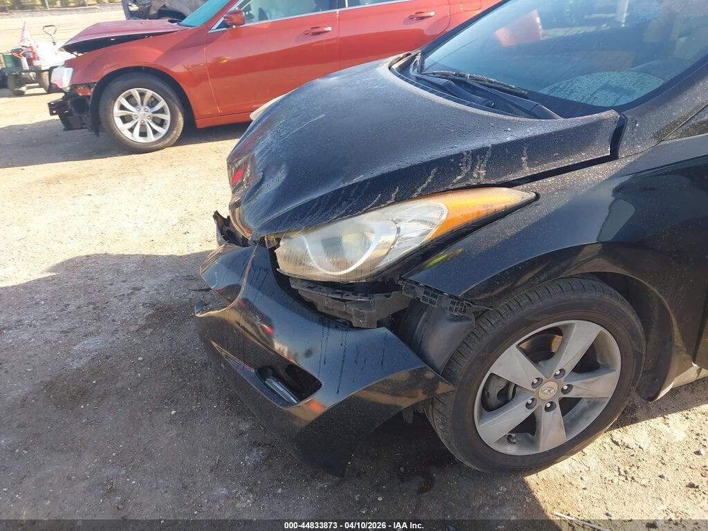 KMHDH4AE3DU796037 2013 HYUNDAI ELANTRA photo no. 6