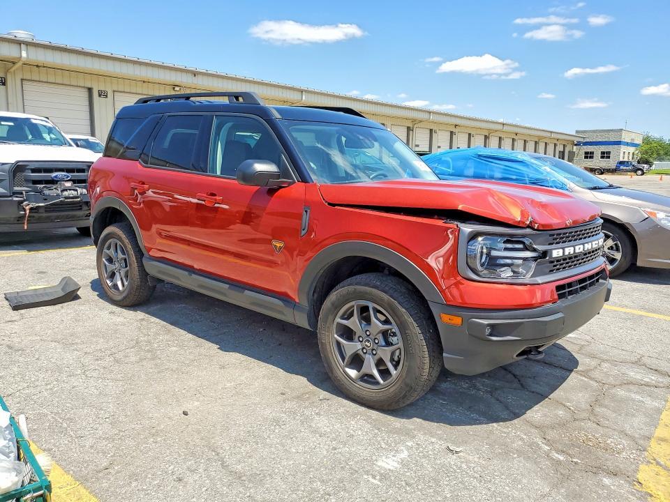 2022 FORD BRONCO SPORT BADLANDS — Фото 4 из 13