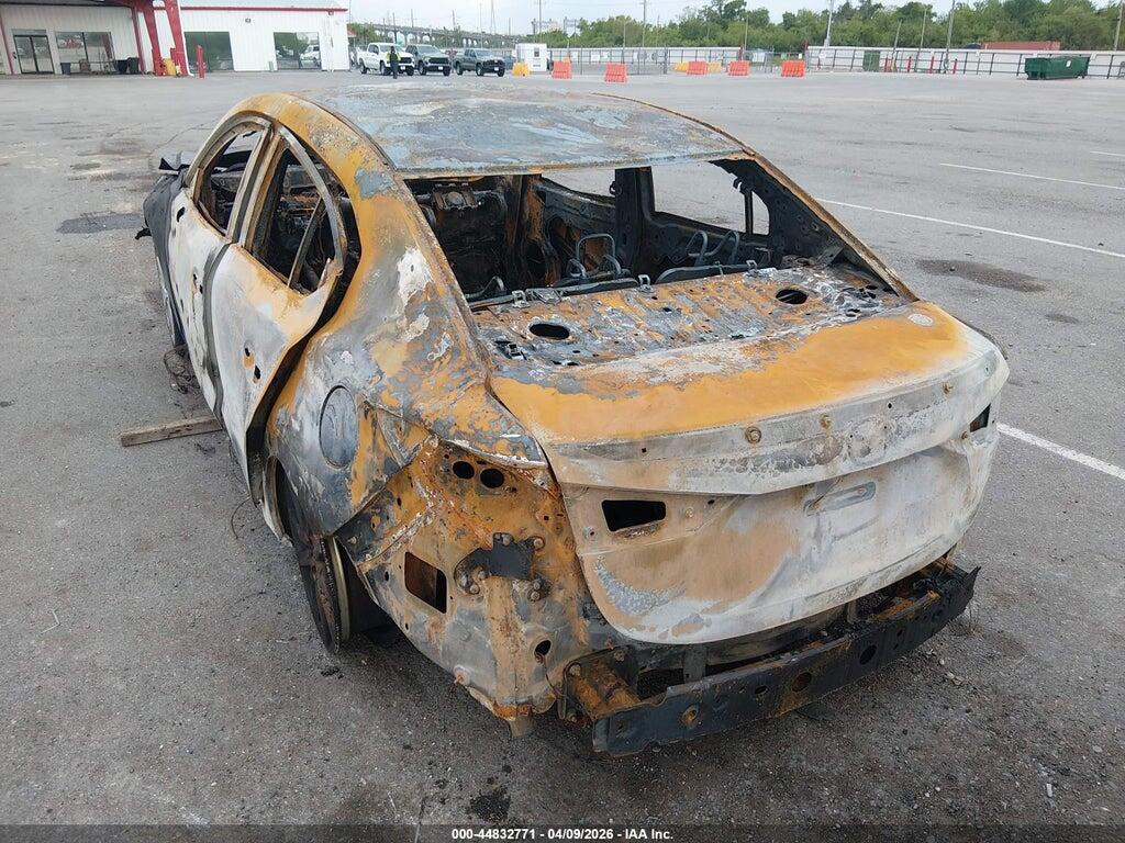 JM1BN1V79H1109682 2017 MAZDA MAZDA3 photo no. 3