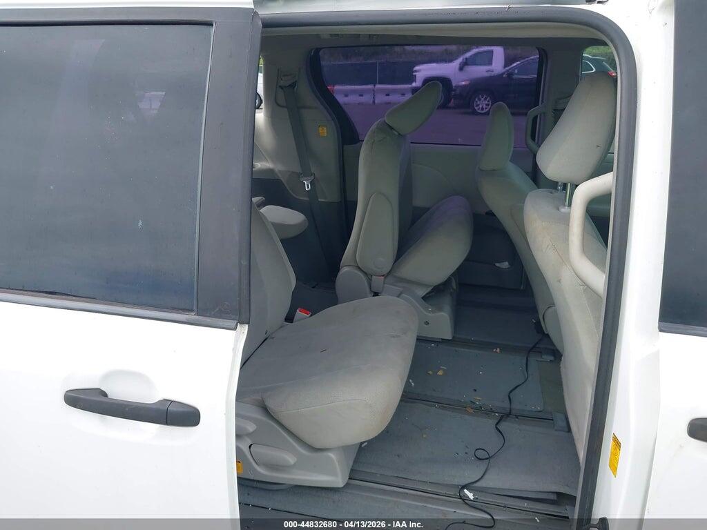 5TDZK3DC3DS358364 2013 TOYOTA SIENNA photo no. 8