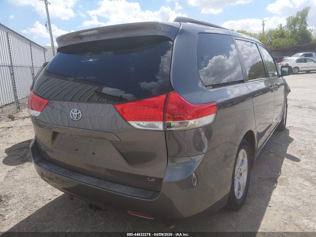 5TDKK3DC3BS032109 2011 TOYOTA SIENNA photo no. 4