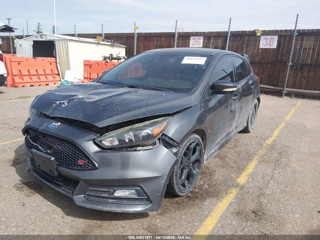 1FADP3L90HL212387 2017 FORD FOCUS ST photo no. 2