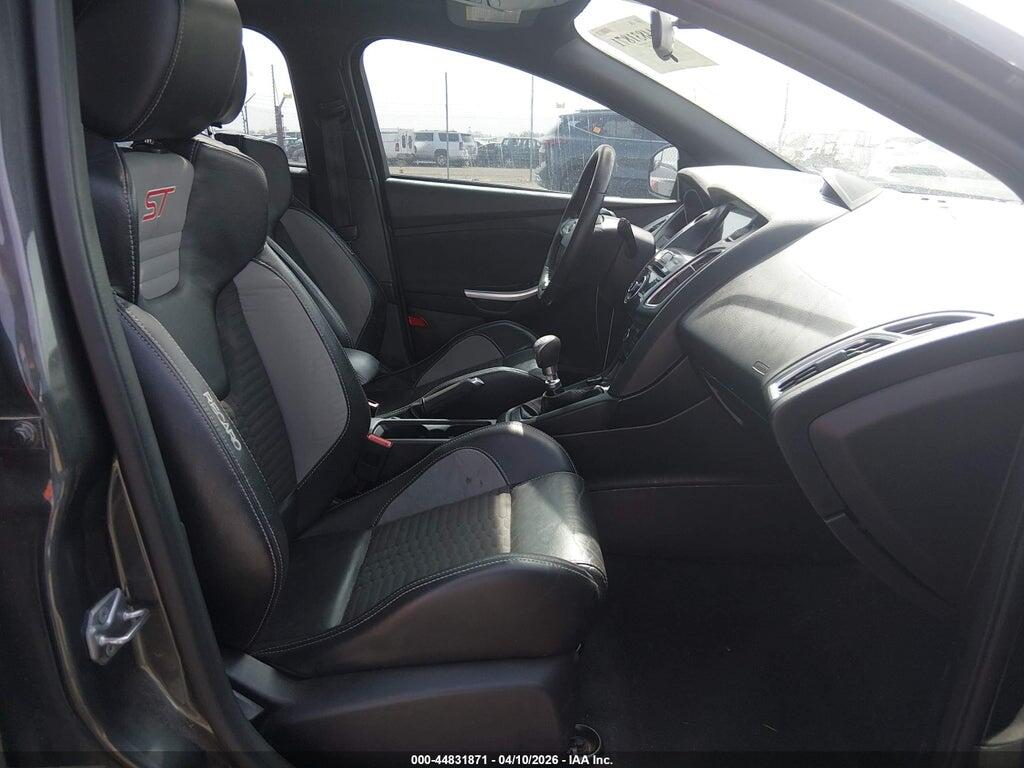 1FADP3L90HL212387 2017 FORD FOCUS ST photo no. 5