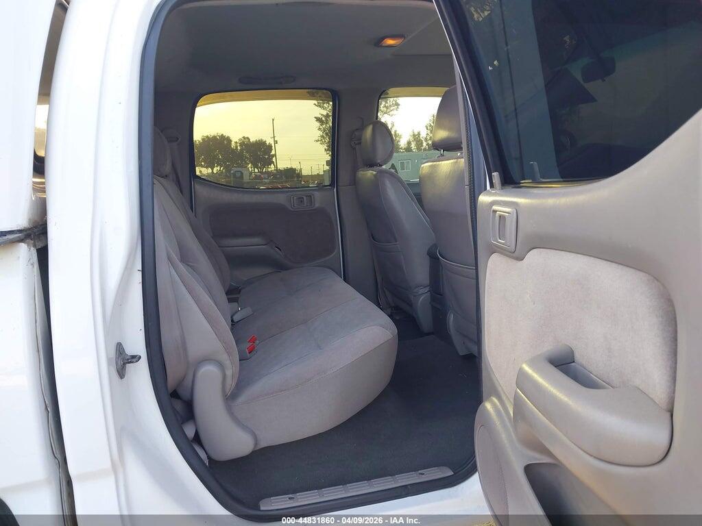 5TEGN92N91Z731914 2001 TOYOTA TACOMA photo no. 8