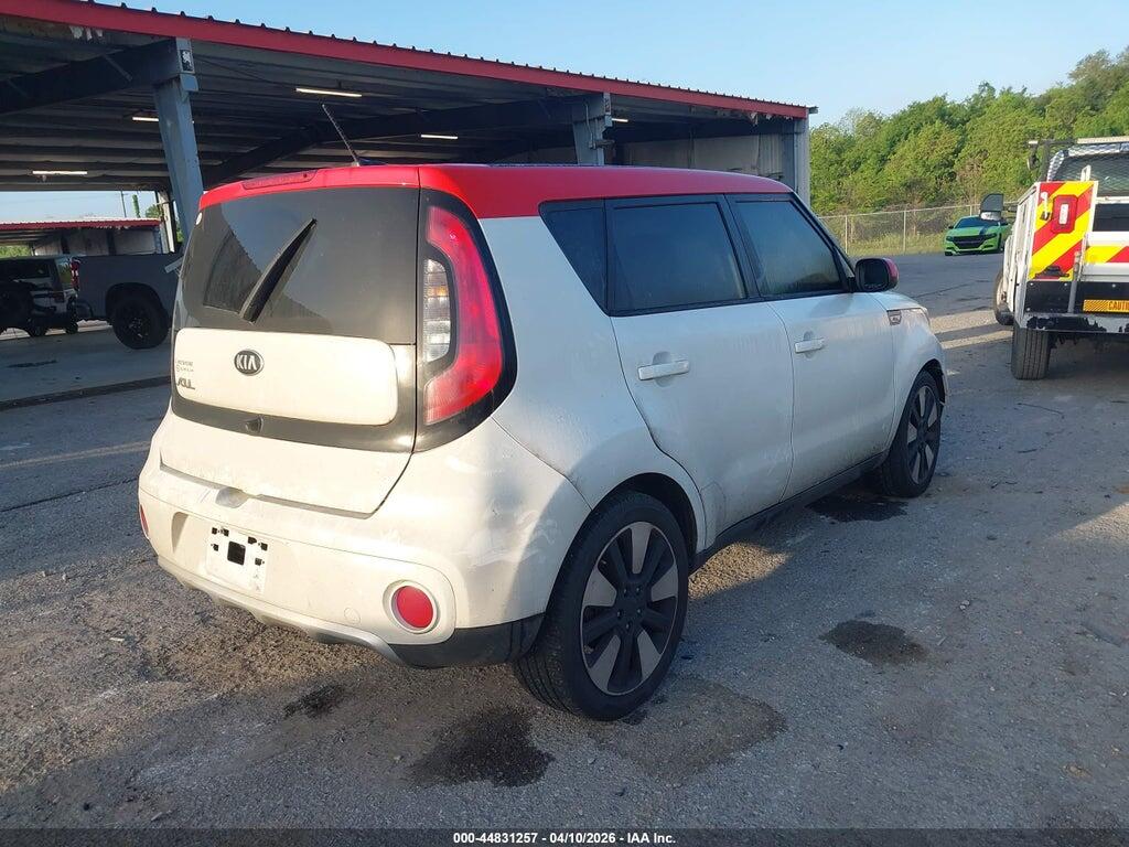 KNDJP3A53H7435416 2017 KIA SOUL photo no. 4