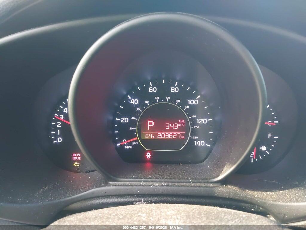KNDJP3A53H7435416 2017 KIA SOUL photo no. 7