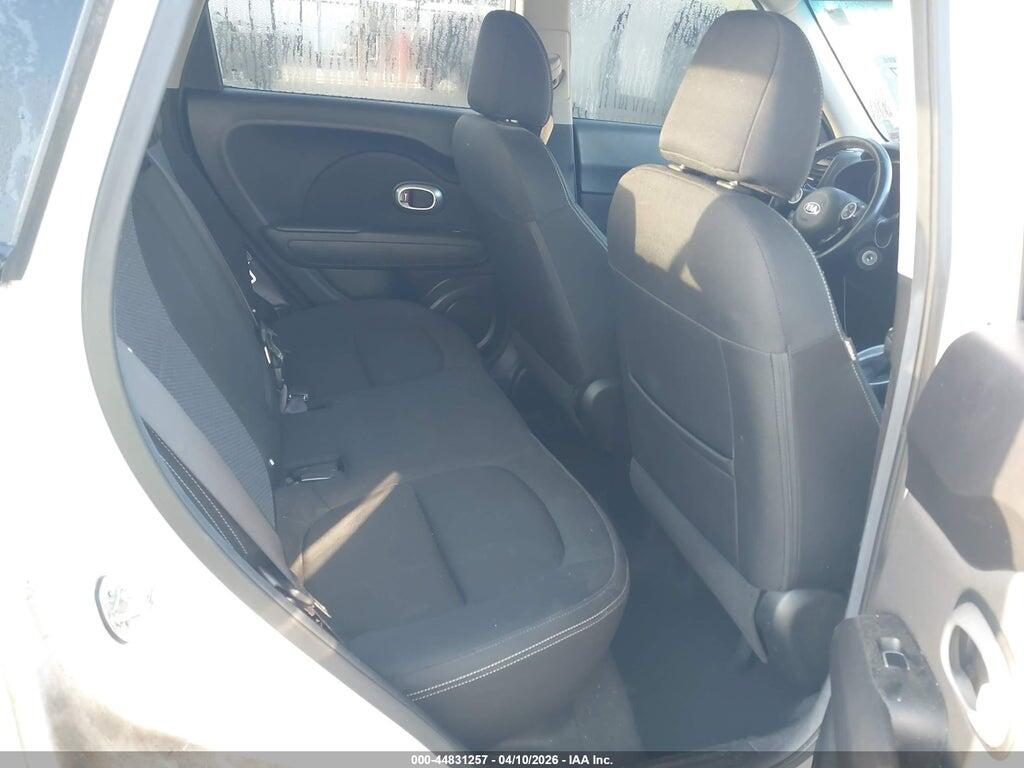 KNDJP3A53H7435416 2017 KIA SOUL photo no. 8