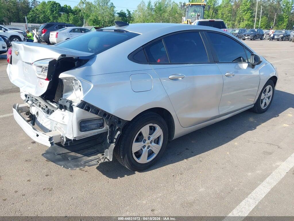 1G1BC5SM6J7148085 2018 CHEVROLET CRUZE photo no. 4