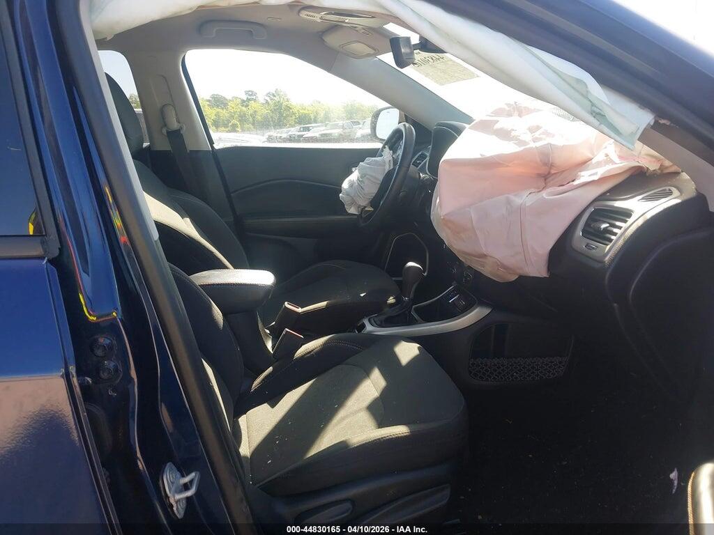 3C4NJCAB8KT614109 2019 JEEP COMPASS photo no. 5