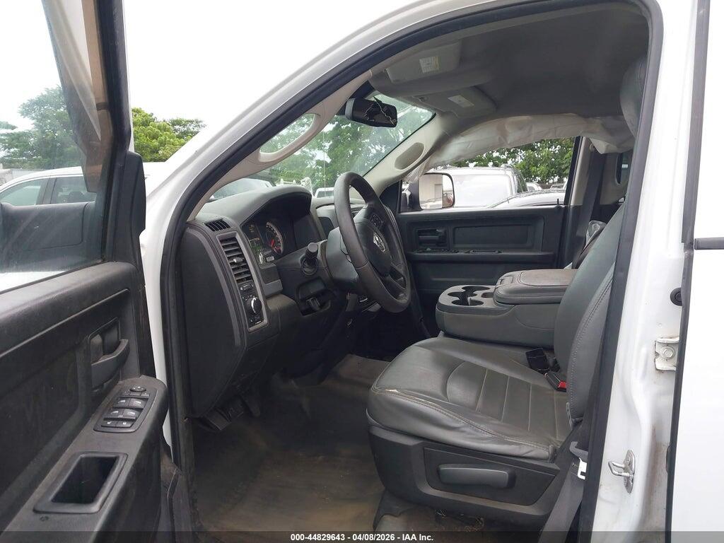 1C6RR7ST2KS663114 2019 RAM 1500 CLASSIC photo no. 5