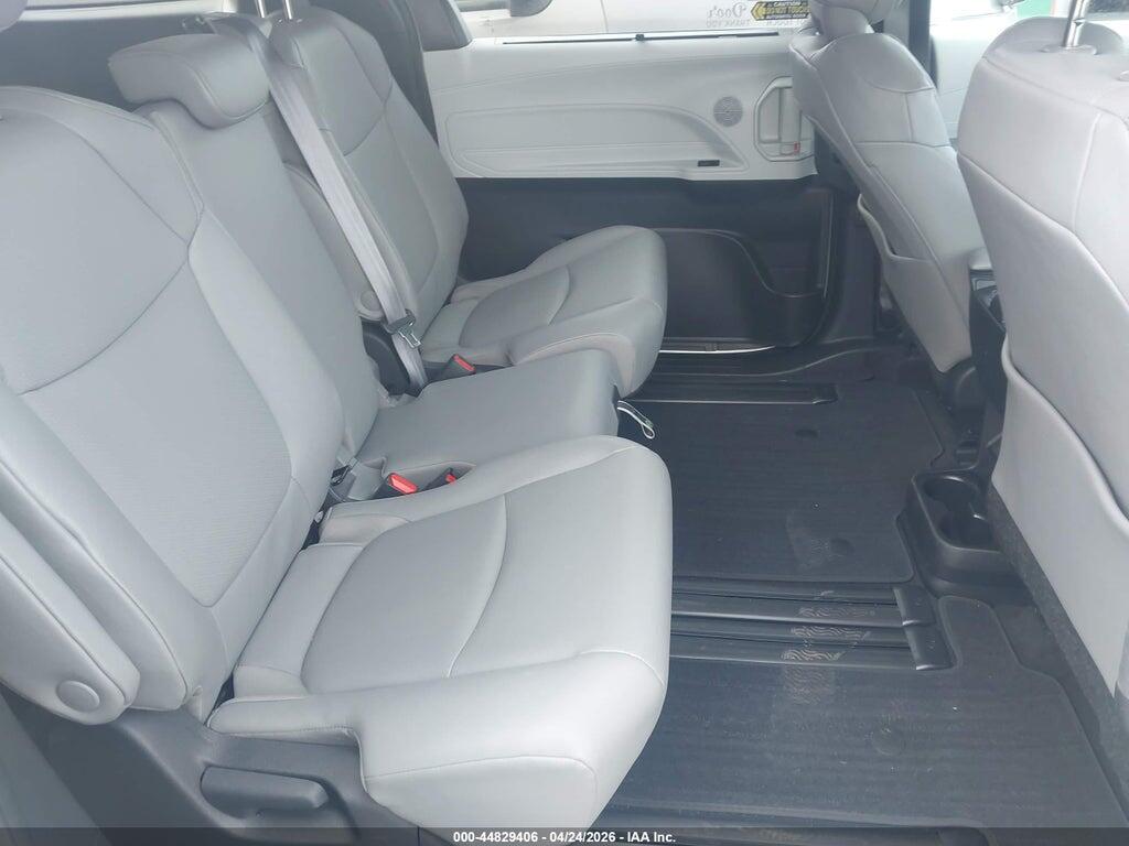 5TDYRKEC0SS272720 2025 TOYOTA SIENNA photo no. 8