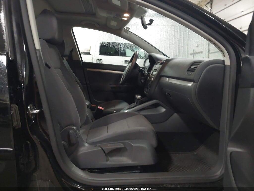 WVWDA71K49W146418 2009 VOLKSWAGEN RABBIT photo no. 5