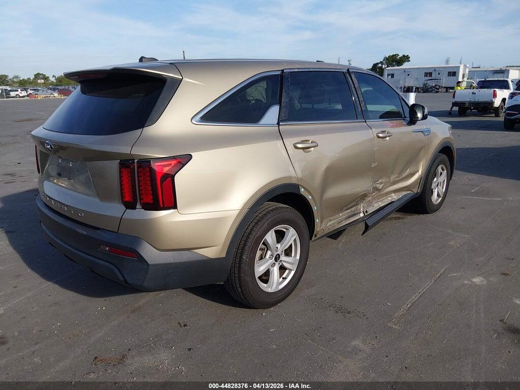 5XYRG4LC5MG028831 2021 KIA SORENTO photo no. 4
