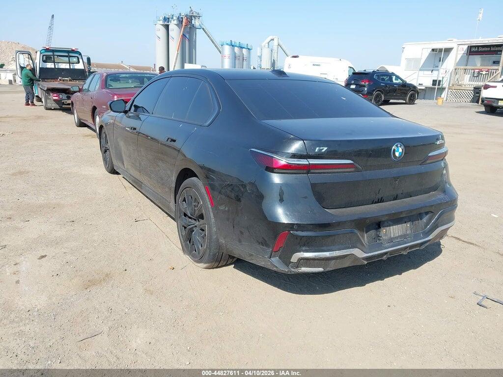 WBY83EH06RCP39153 2024 BMW I7 photo no. 3