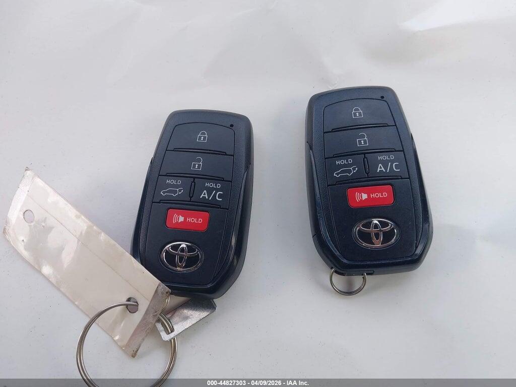 JTMAAAAA5SA068676 2025 TOYOTA BZ4X photo no. 11