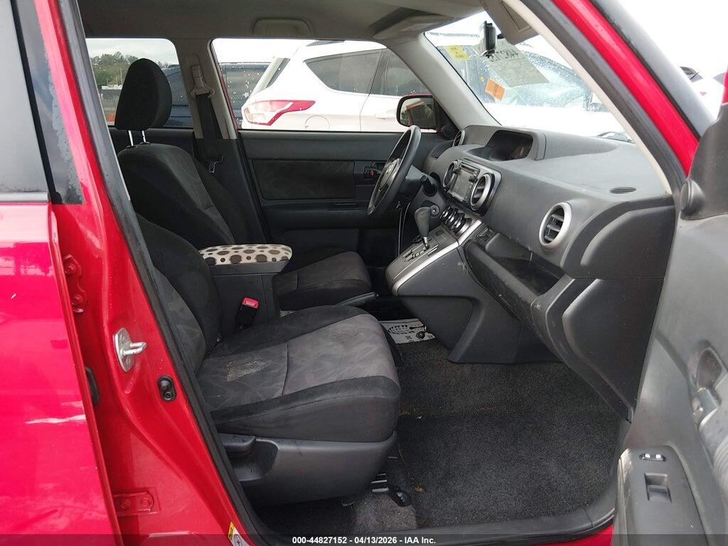JTLZE4FE1EJ050611 2014 SCION XB photo no. 5