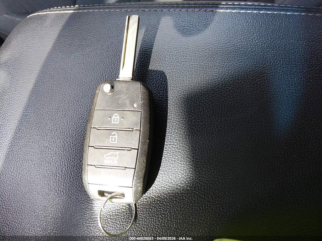 5XYPGDA32GG154997 2016 KIA SORENTO photo no. 11