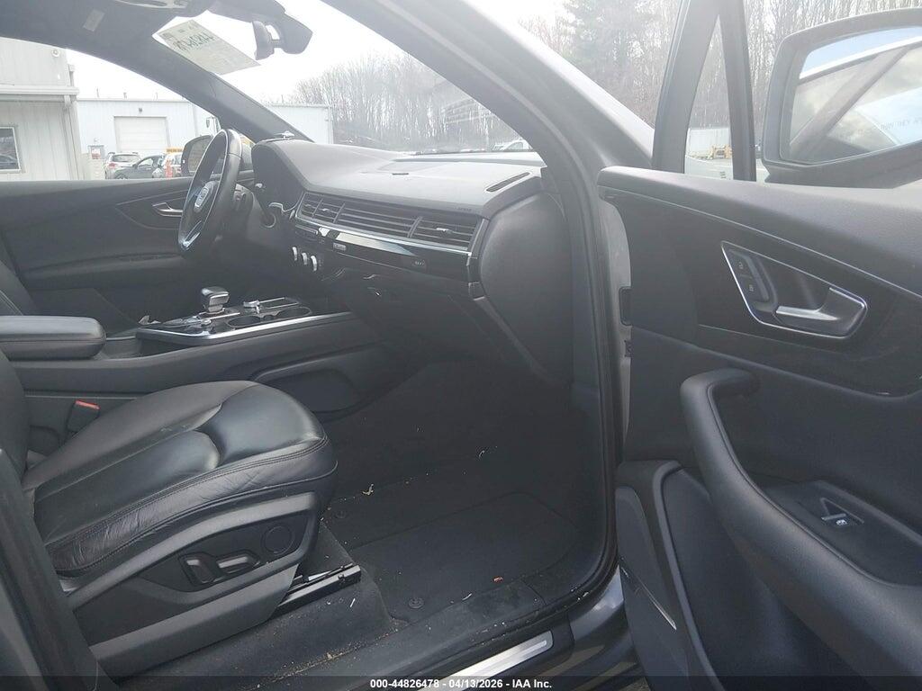 WA1LAAF75HD016620 2017 AUDI Q7 photo no. 5