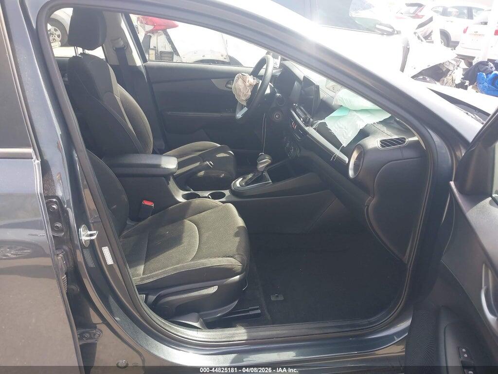 3KPF24AD4ME349737 2021 KIA FORTE photo no. 5