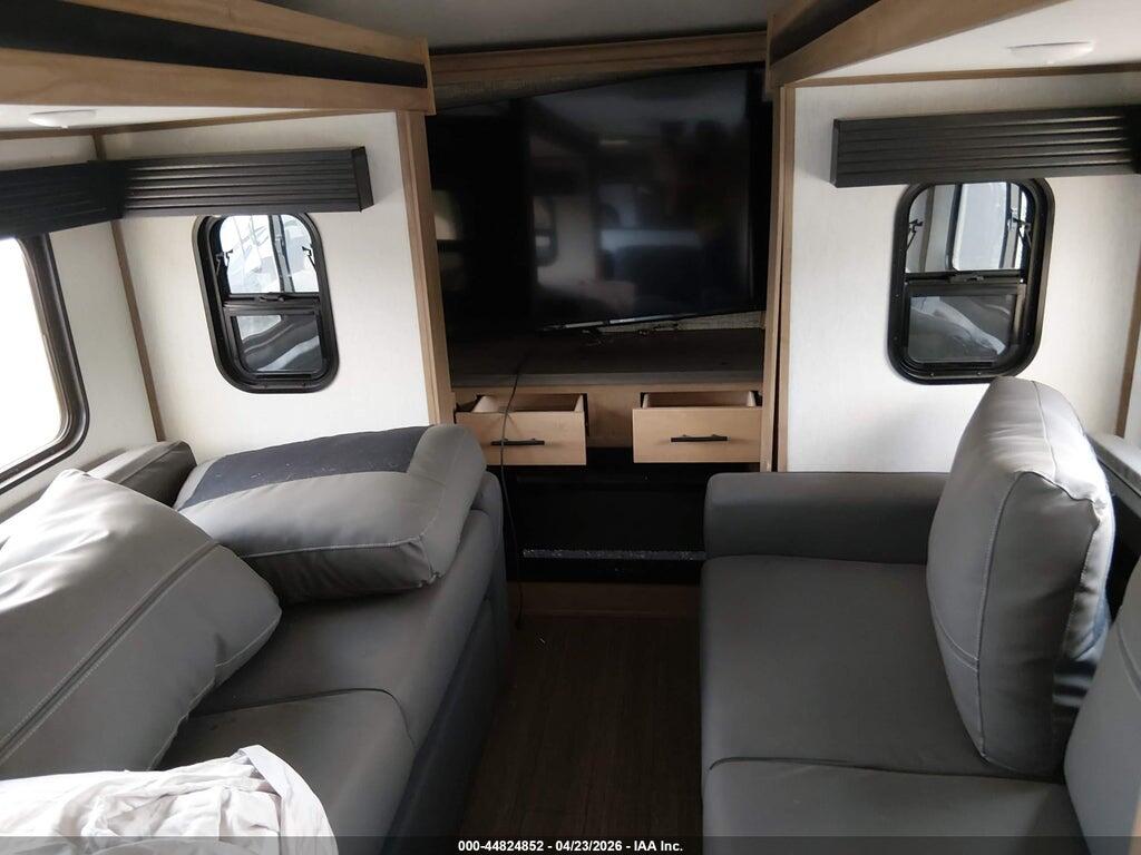 5ZT3SR2B7P6112987 2023 FOREST RIVER TRAVEL TRAILER photo no. 5