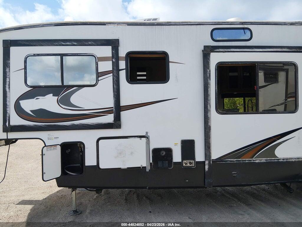 5ZT3SR2B7P6112987 2023 FOREST RIVER TRAVEL TRAILER photo no. 6