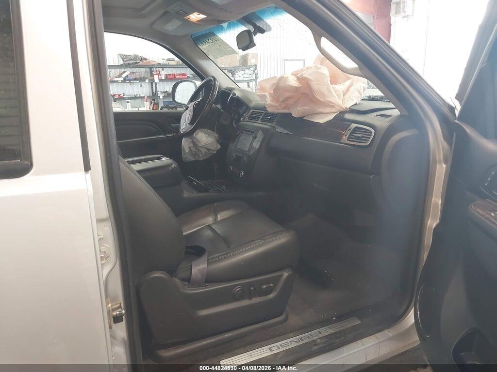 1GKS2MEF0ER184631 2014 GMC YUKON XL 1500 photo no. 5