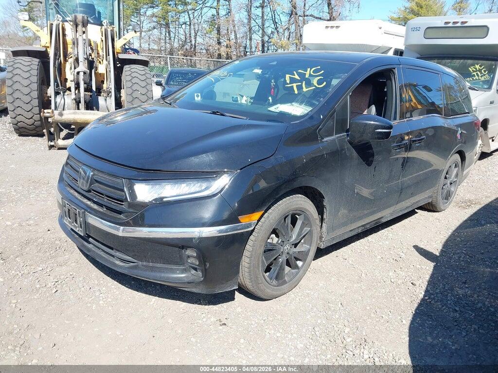 5FNRL6H71PB039484 2023 HONDA ODYSSEY photo no. 2