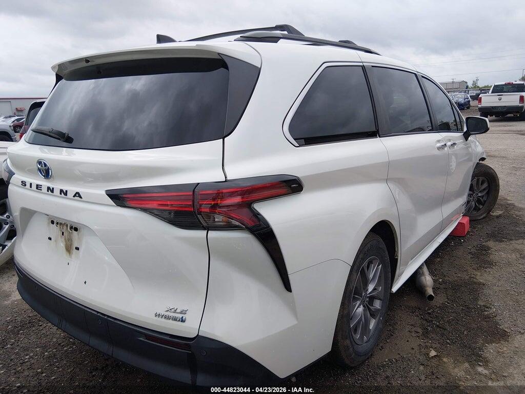 5TDYRKEC9MS006096 2021 TOYOTA SIENNA photo no. 4