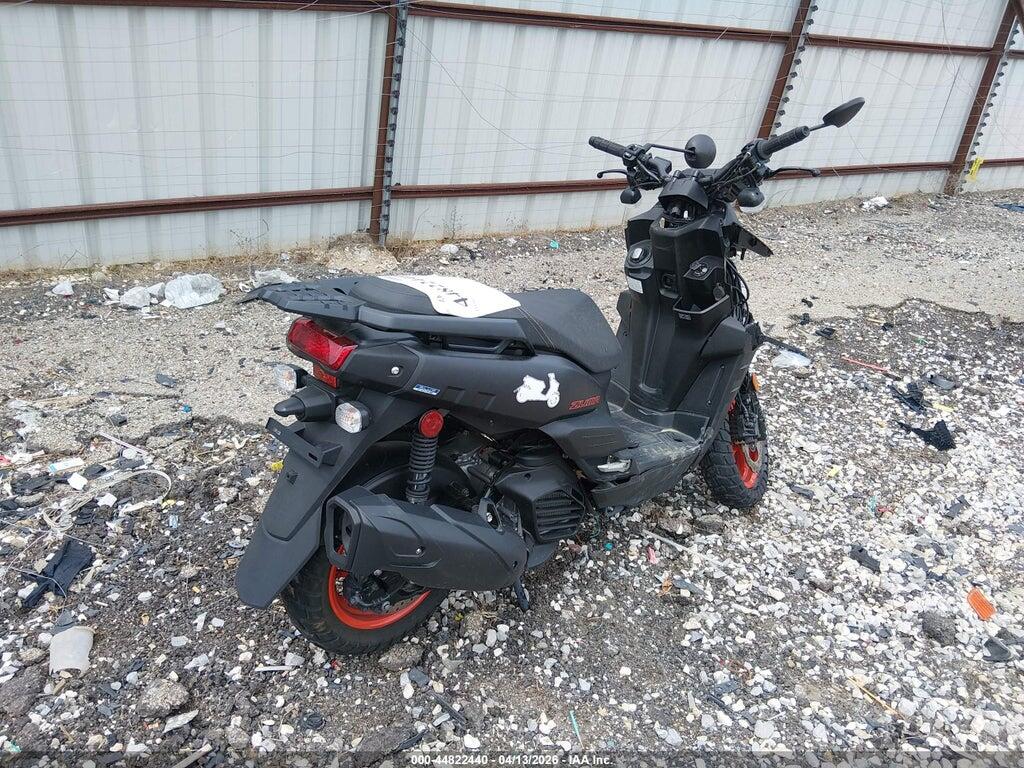 RKRSEH9Y0SA007358 2025 YAMAHA YW125 photo no. 4