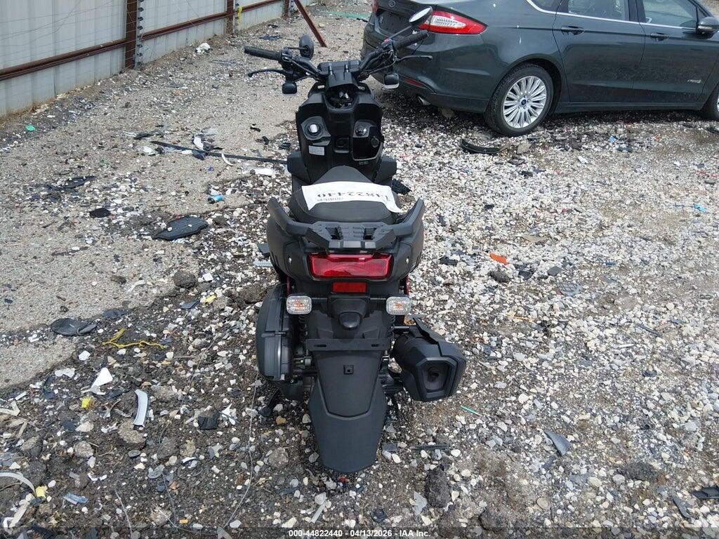 RKRSEH9Y0SA007358 2025 YAMAHA YW125 photo no. 6
