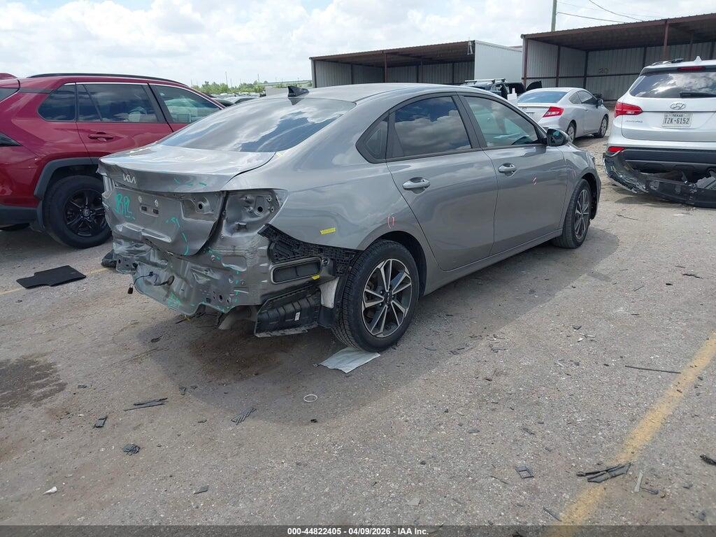 3KPF24AD8PE554742 2023 KIA FORTE photo no. 4