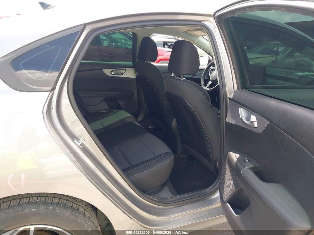 3KPF24AD8PE554742 2023 KIA FORTE photo no. 8