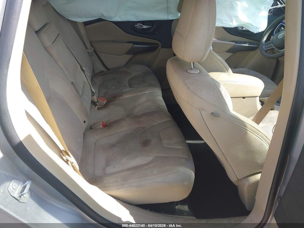 1C4PJLCBXKD327219 2019 JEEP CHEROKEE photo no. 8