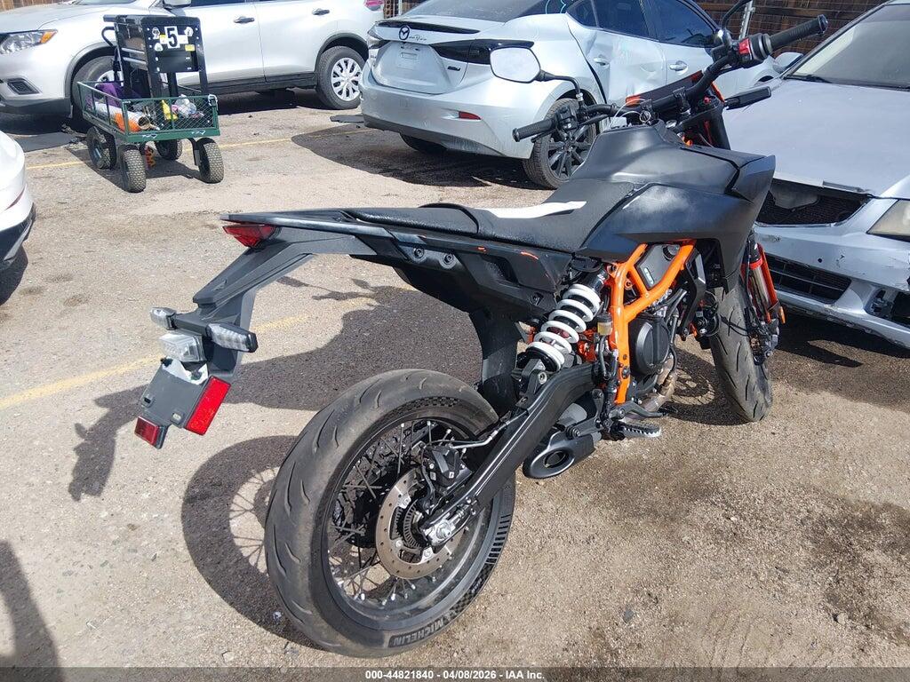 MD2J2J404TN206146 2026 KTM 690 photo no. 4