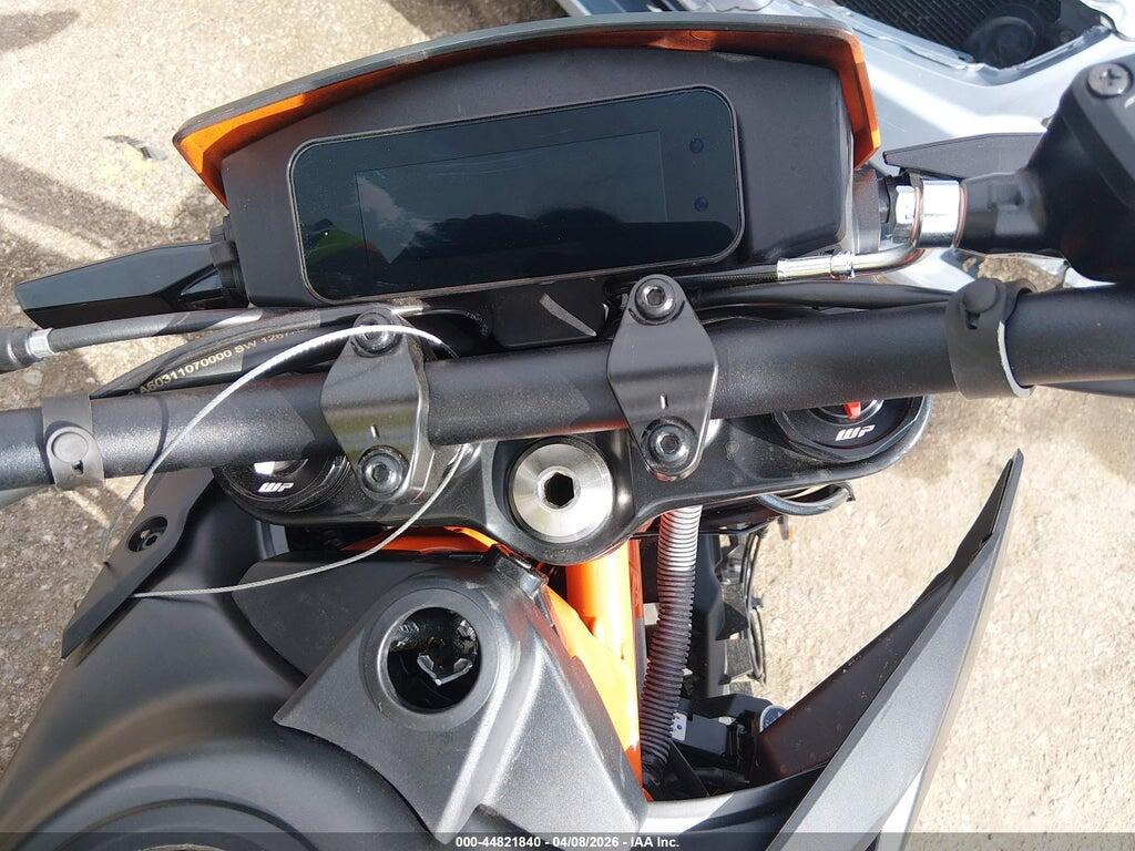 MD2J2J404TN206146 2026 KTM 690 photo no. 7