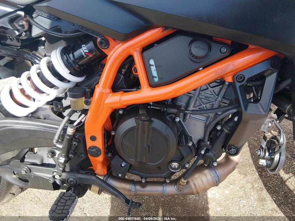 MD2J2J404TN206146 2026 KTM 690 photo no. 8