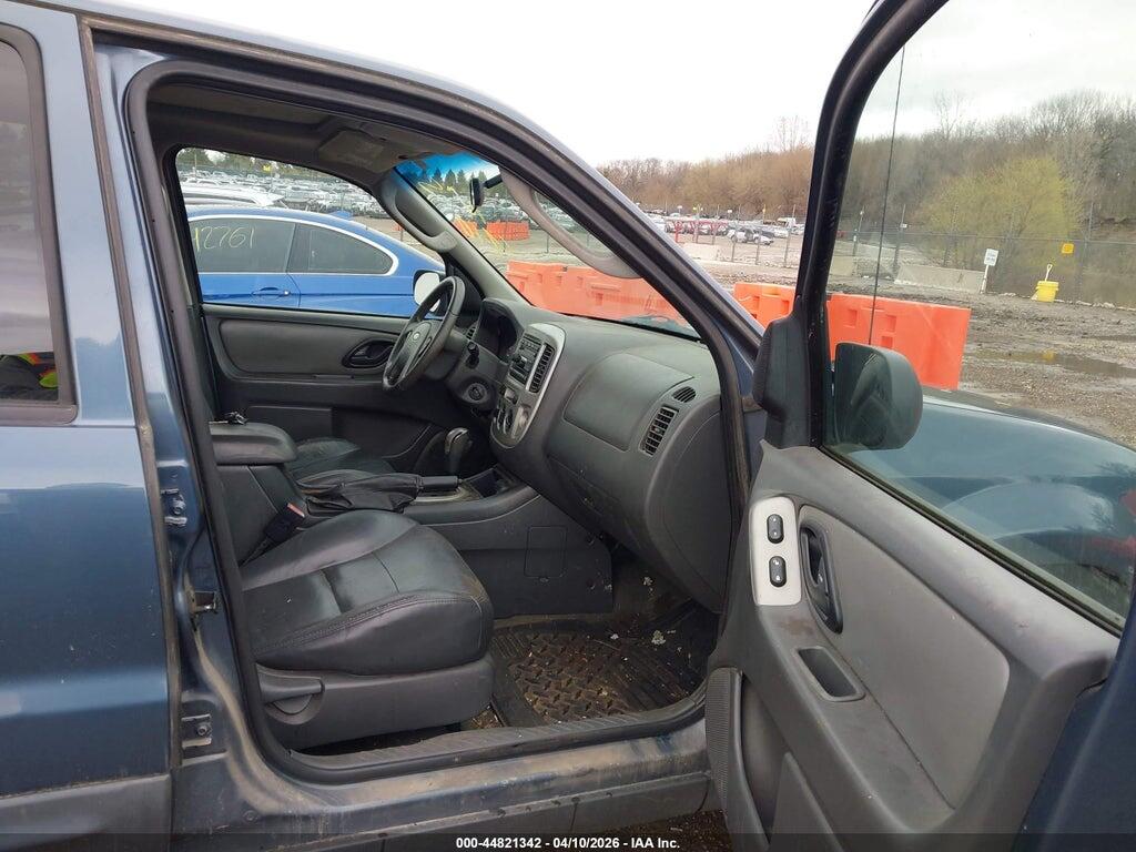 1FMYU93116KA74147 2006 FORD ESCAPE photo no. 5