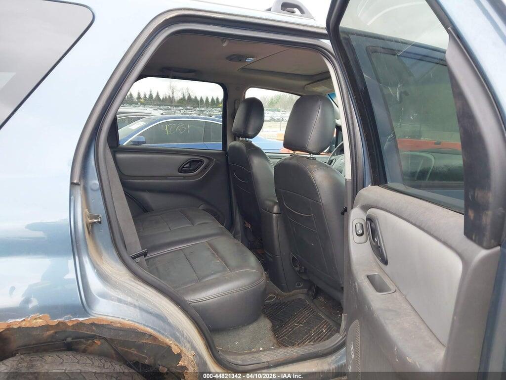 1FMYU93116KA74147 2006 FORD ESCAPE photo no. 8