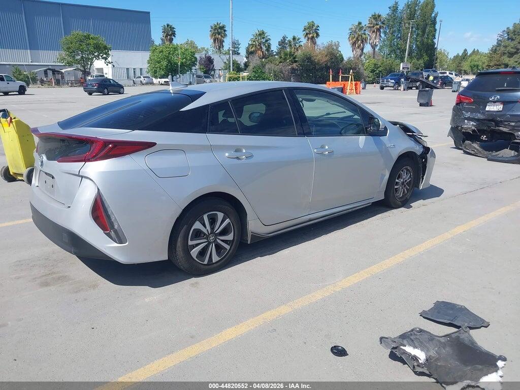 JTDKARFPXJ3095486 2018 TOYOTA PRIUS PRIME photo no. 4