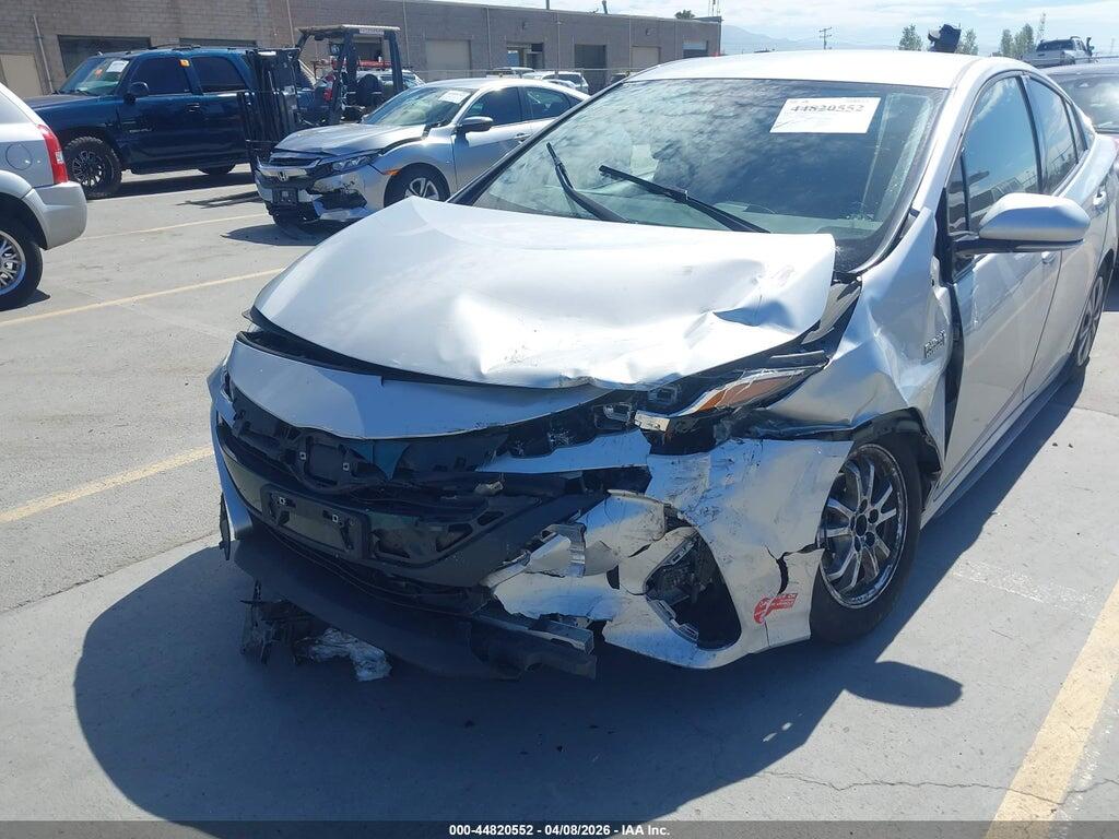 JTDKARFPXJ3095486 2018 TOYOTA PRIUS PRIME photo no. 6