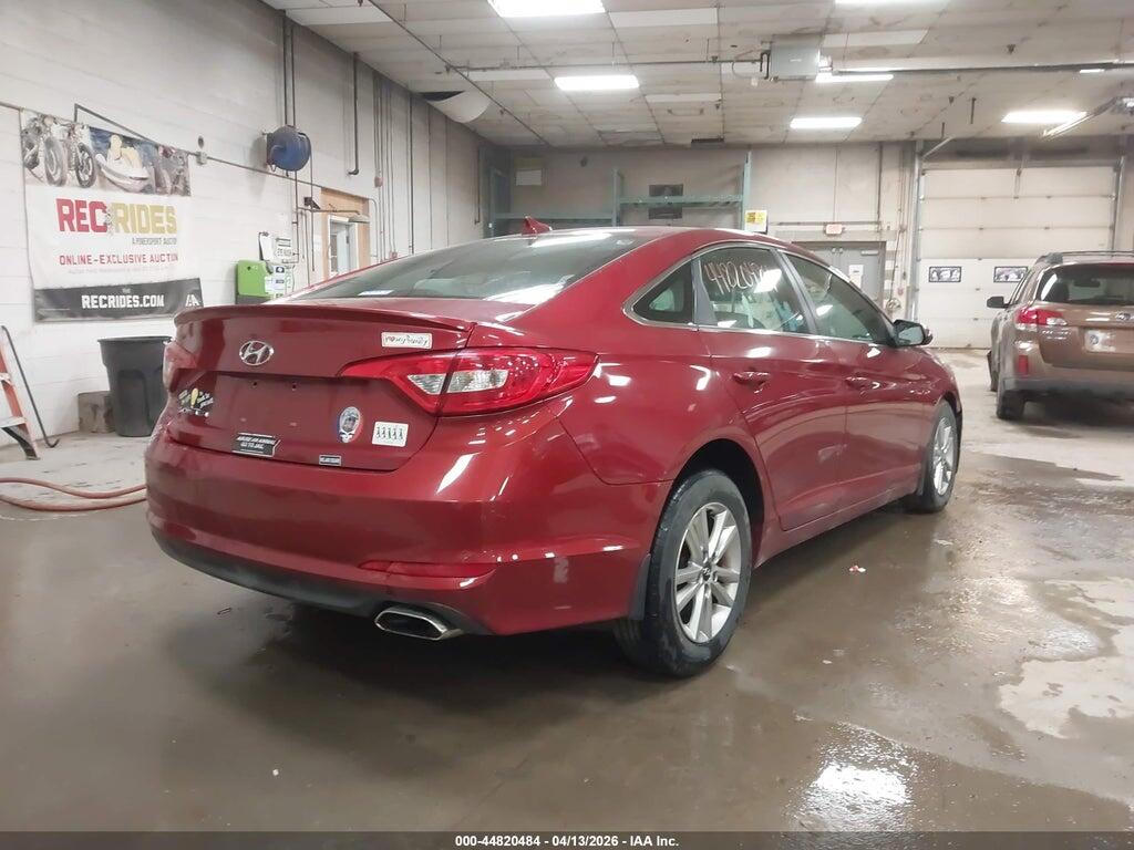 5NPE24AF0FH096296 2015 HYUNDAI SONATA photo no. 4