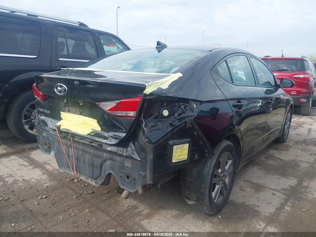 5NPD84LF8HH092393 2017 HYUNDAI ELANTRA photo no. 4
