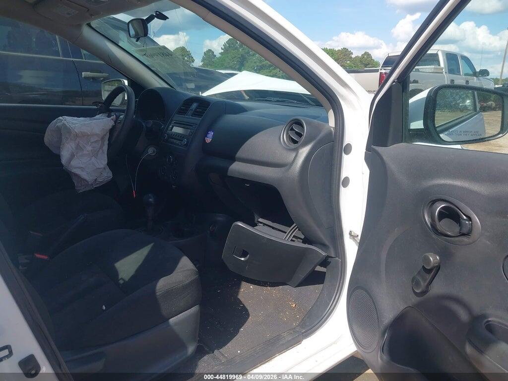 3N1CN7AP9JL800936 2018 NISSAN VERSA photo no. 5