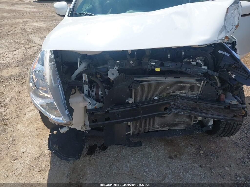 3N1CN7AP9JL800936 2018 NISSAN VERSA photo no. 6