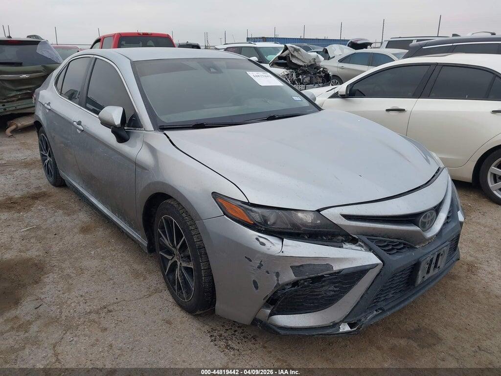 4T1G11AK8MU614645 2021 TOYOTA CAMRY photo no. 1