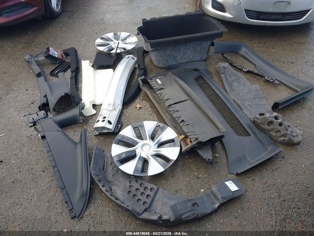 7SAYGDEE0NF449166 2022 TESLA MODEL Y photo no. 12