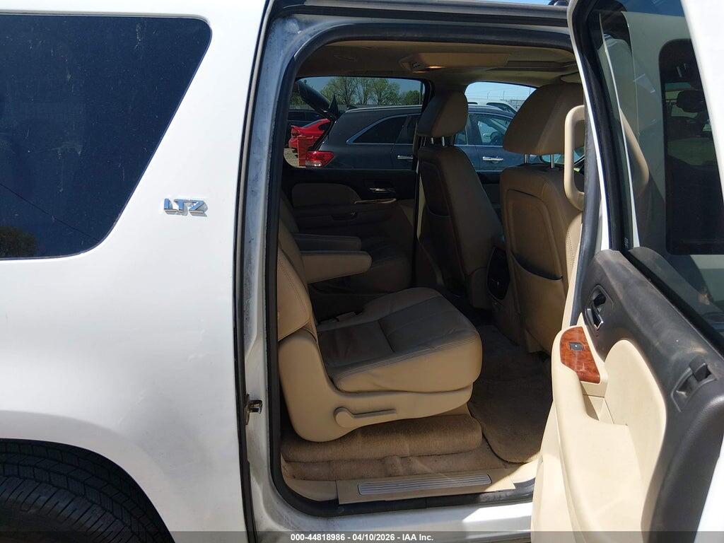 1GNFC16088J227030 2008 CHEVROLET SUBURBAN 1500 photo no. 8