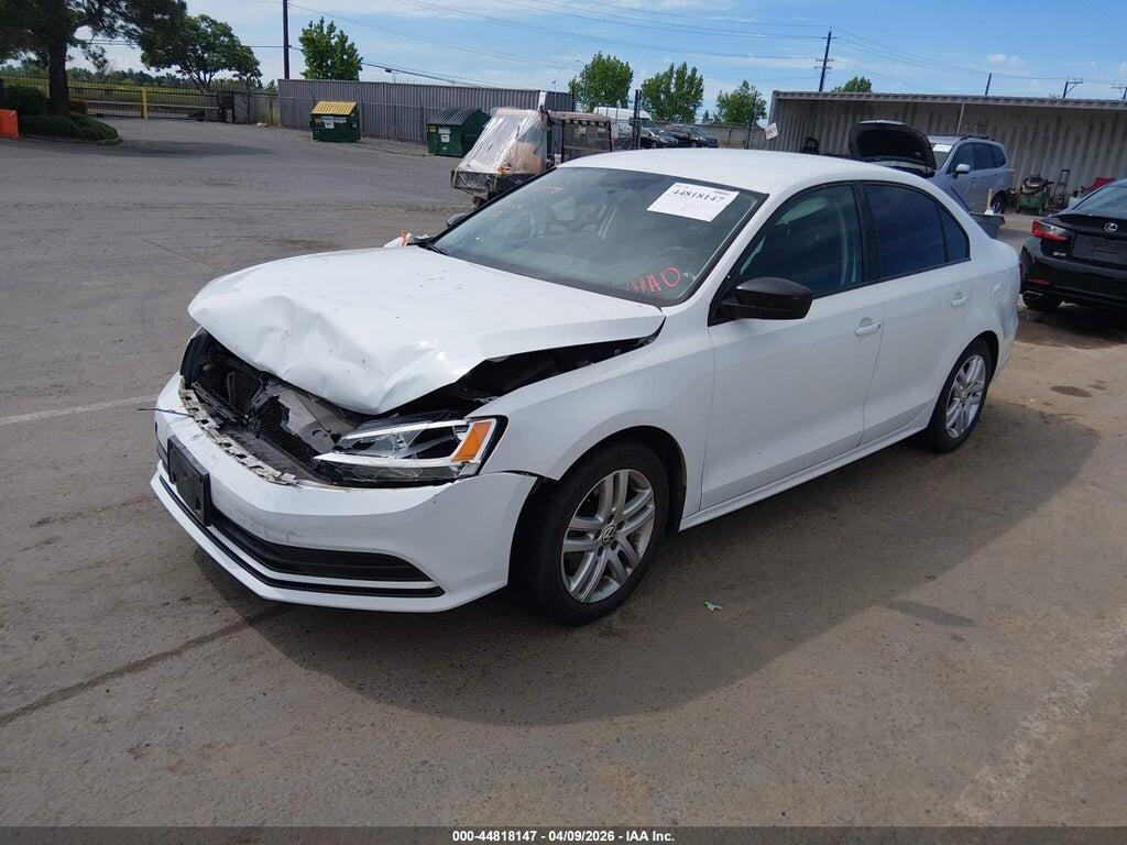 3VW2K7AJ5FM215122 2015 VOLKSWAGEN JETTA photo no. 2