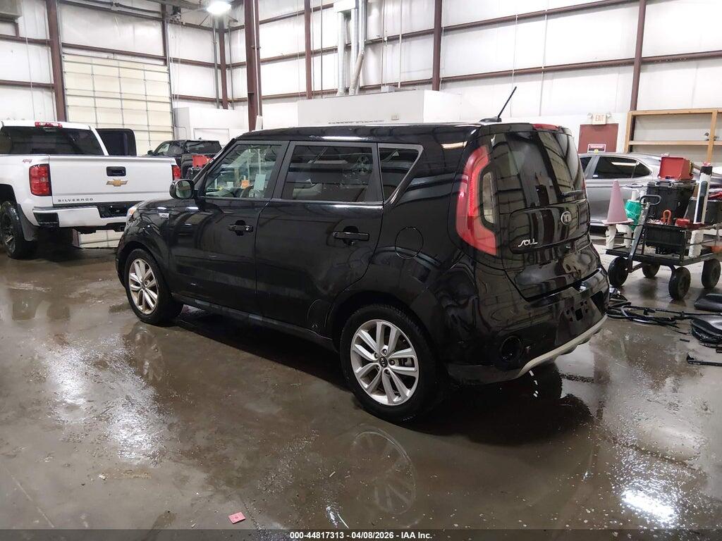 KNDJP3A57J7533760 2018 KIA SOUL photo no. 3
