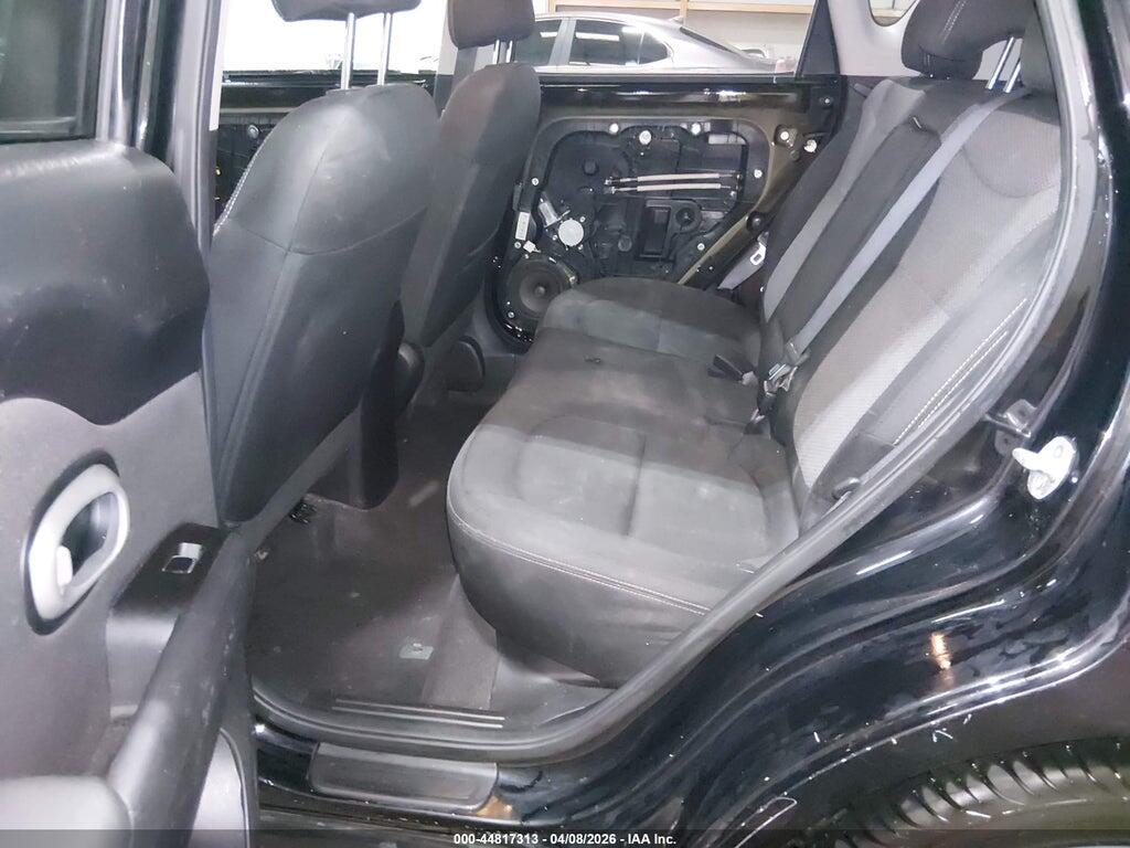 KNDJP3A57J7533760 2018 KIA SOUL photo no. 8